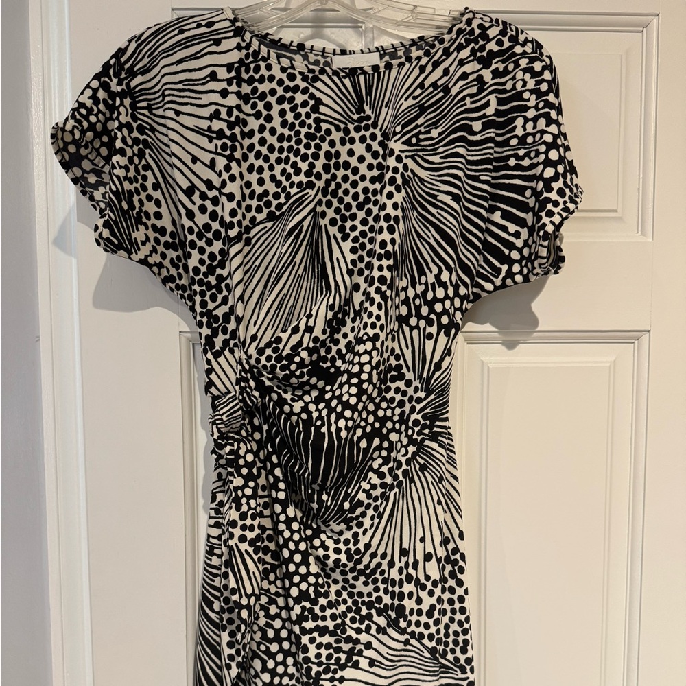 Donna Morgan Black and White Ruffled Maternity Wrap Midi Dress